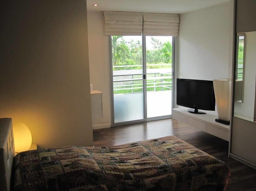 The Room @Sukhumvit79 Bangkok Exterior photo